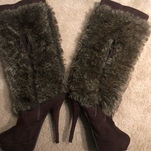 SUEDE BROWN AND FAUX FUR BOOTS